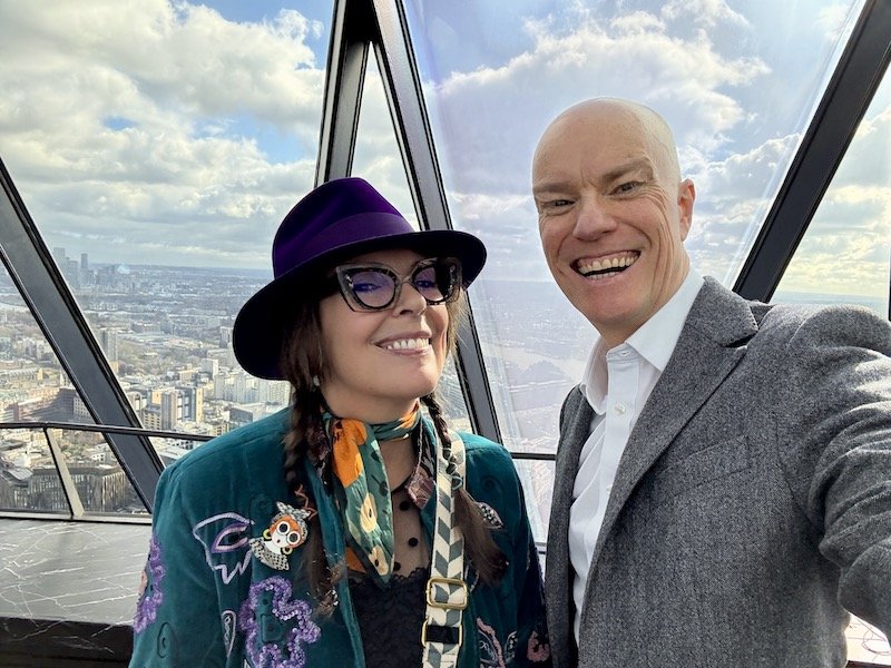 Magician Darren Delaney with Caricaturist Luisa Calvo at The Gherkin