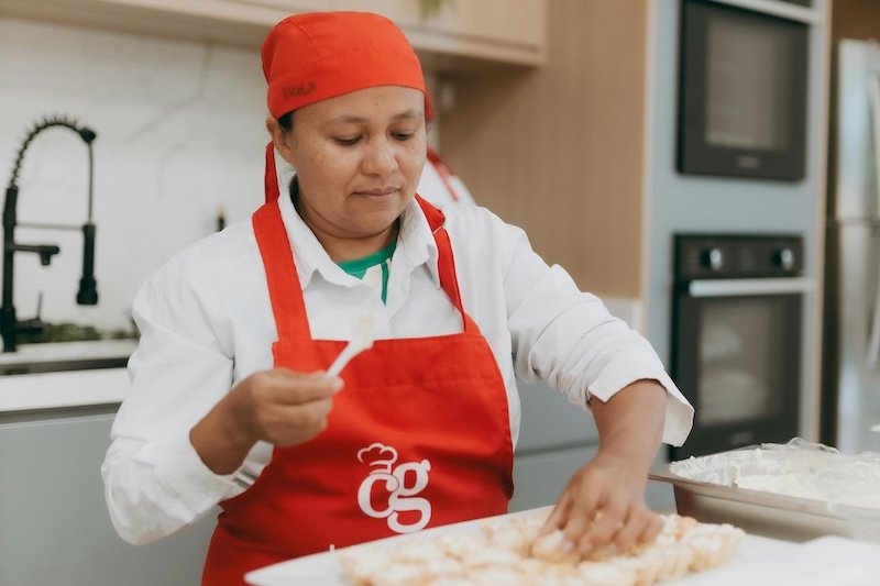 Private chef preparing food in somebody's home